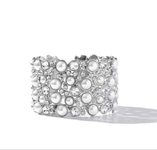 Comfortable Chic White Zi Collection Bracelet