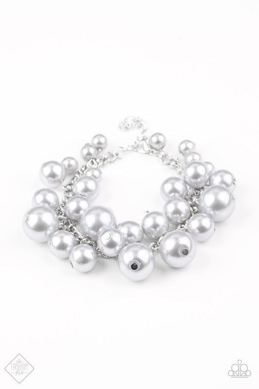 GLAM The Expense!
Bracelet - Daria's Blings N Things