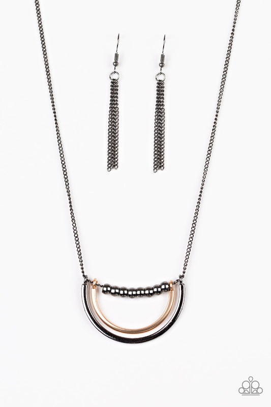 Artificial Arches Black Necklace Paparazzi