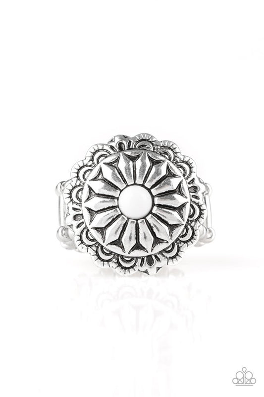 Daringly Daisy White Ring - Daria's Blings N Things