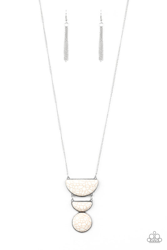 Desert Mason White
Necklace - Daria's Blings N Things