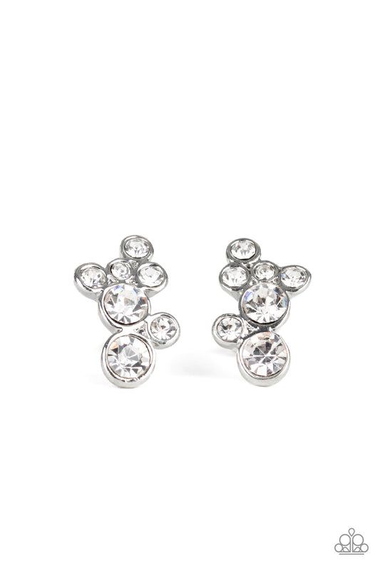 Treasure Treat White
Post Earrings Paparazzi