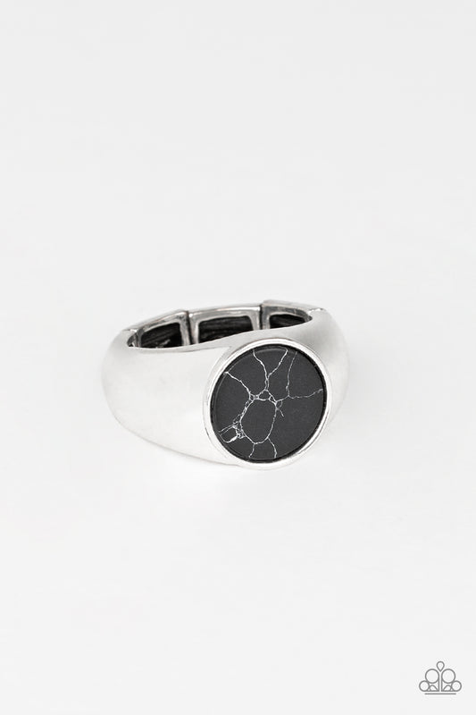 Carbon Print Black
Ring - Daria's Blings N Things