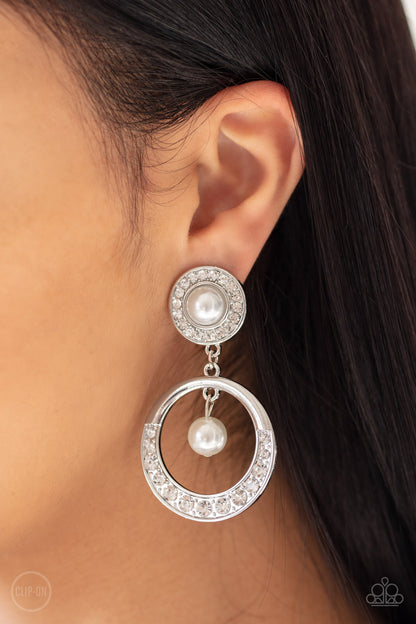 Royal Revival White
Clip-On Earrings Paparazzi