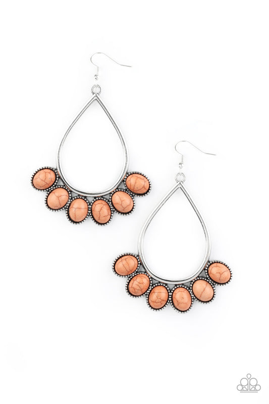 Stone Sky Brown
Earrings Paparazzi
