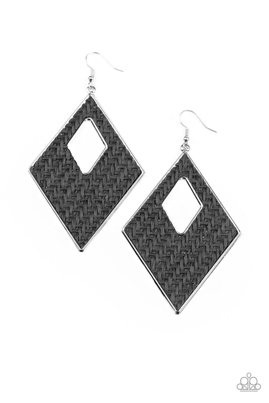 Woven Wanderer Black
Earrings Paparazzi