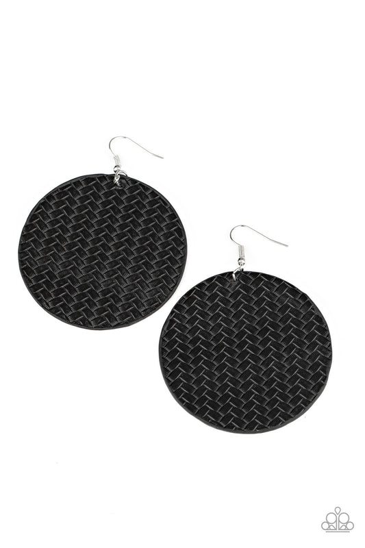 WEAVE Your Mark Black
Earrings Paparazzi