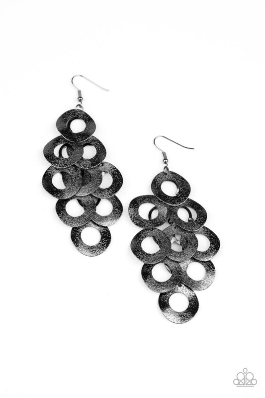Scattered Shimmer Black
Earrings Paparazzi