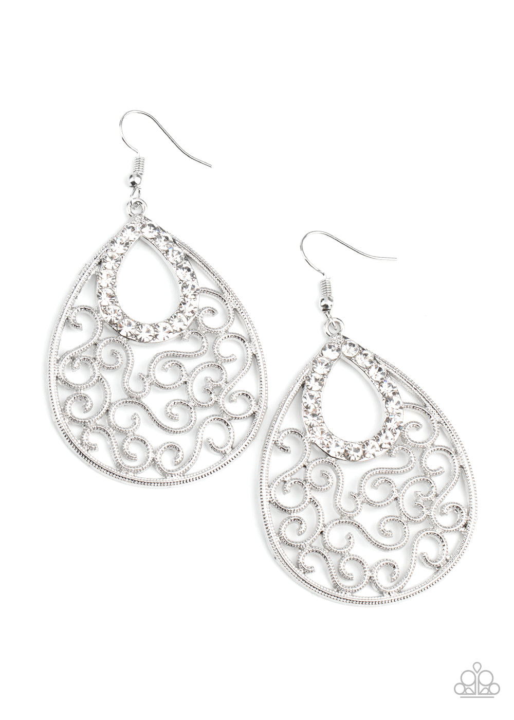 Seize The Stage White
Earrings