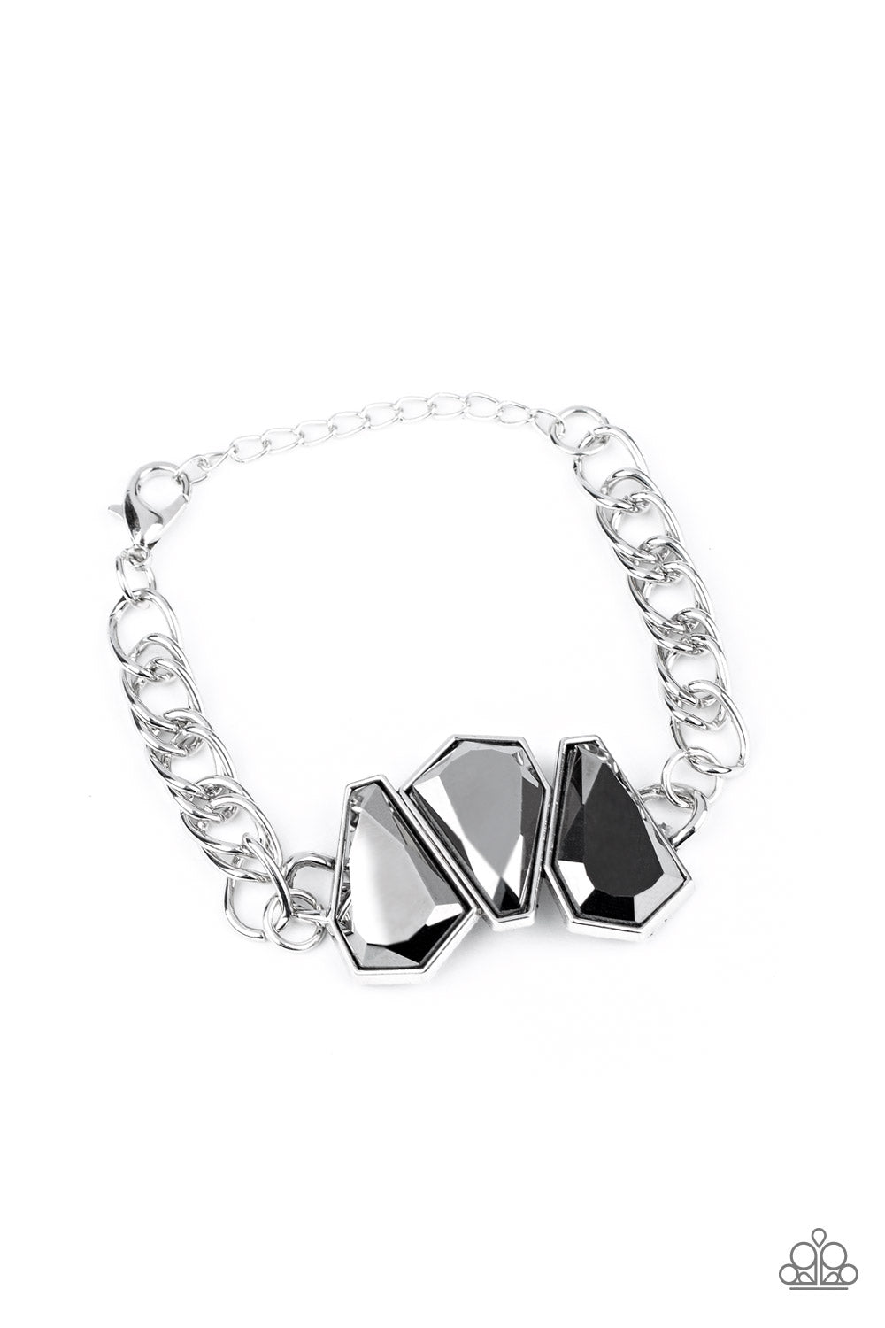 Raw Radiance Silver
Bracelet Paparazzi