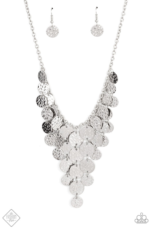 Spotlight Ready Silver
Necklace - Daria's Blings N Things
