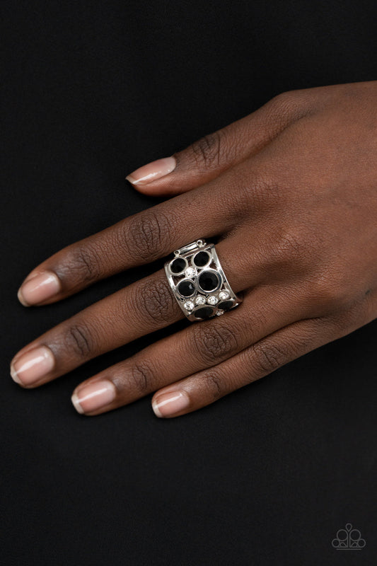 High Roller Royale Black Ring Paparazzi