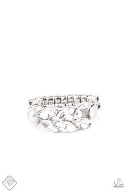 Majestically Musing White
Ring - Daria's Blings N Things