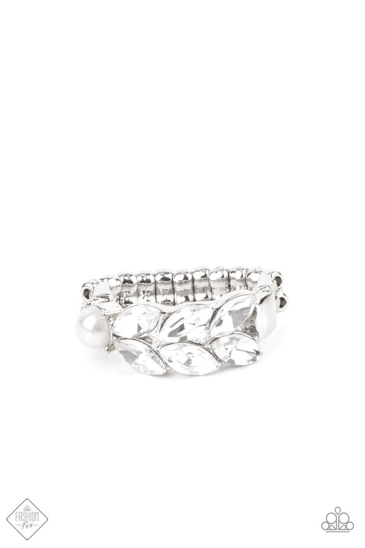 Majestically Musing White
Ring - Daria's Blings N Things