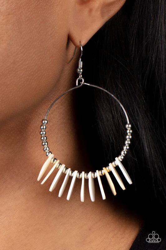Caribbean Cocktail White
Earrings Paparazzi