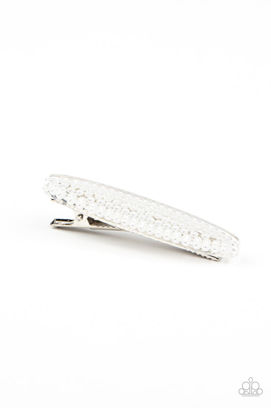 Pearl Pizzaz White
Hair Clip Starlet Shimmer Paparazzi