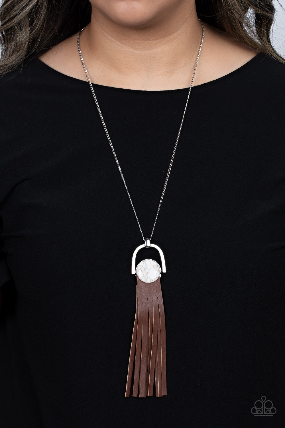 Winslow Wanderer White Necklace Paparazzi