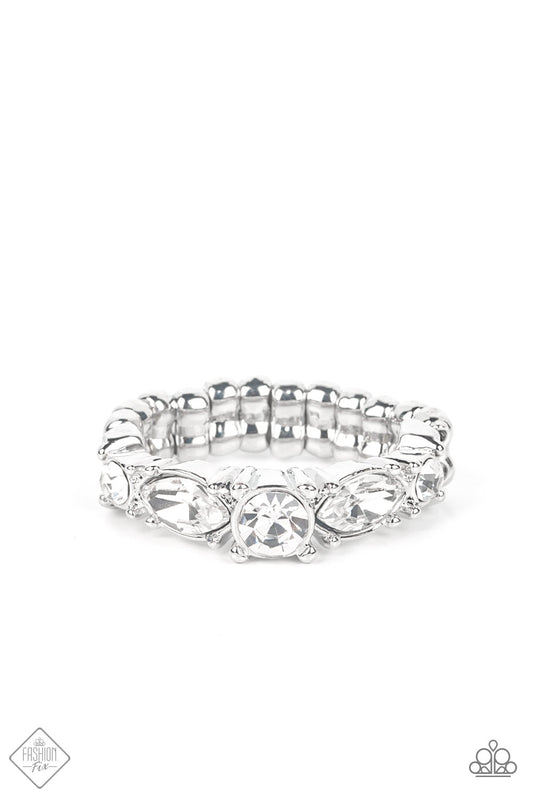 Wedded Bliss White
Ring Paparazzi