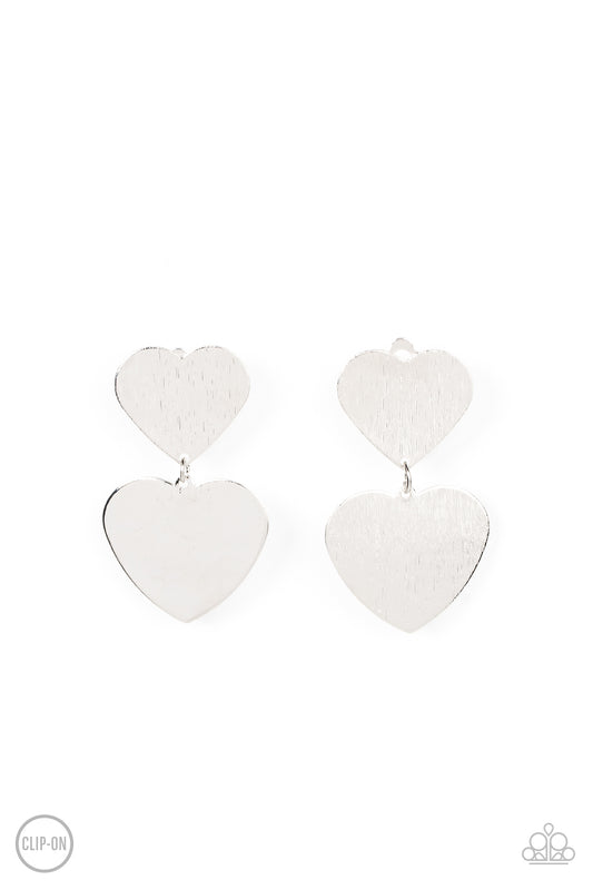 Cowgirl Crush Silver
Clip-On Earrings Paparazzi
