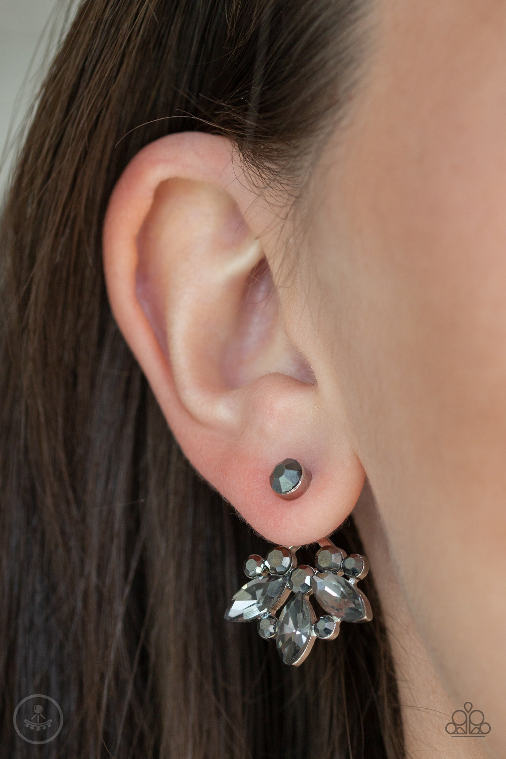 Crystal Constellations Silver
Post
Earrings - Daria's Blings N Things