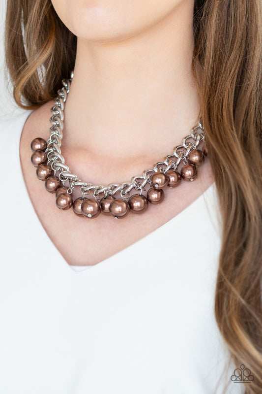 Get Off My Runway Brown
Necklace - Daria's Blings N Things