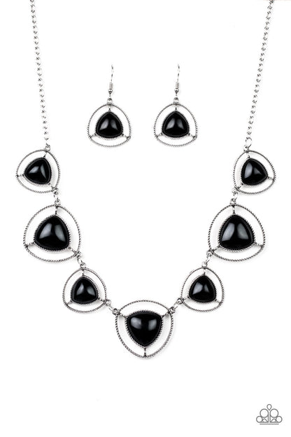 Make A Point Black
Necklace