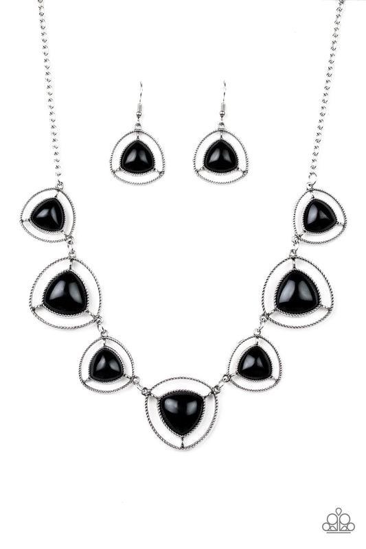 Make A Point Black
Necklace