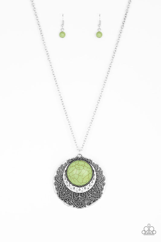 Medallion Meadow Green
Necklace