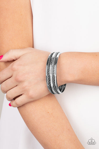 Off Road Relic Silver
Bracelet Paparazzi