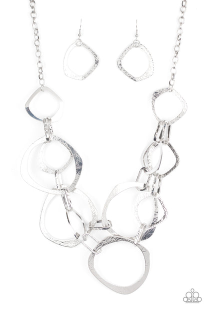 Salvage Yard Silver
Necklace Paparazzi