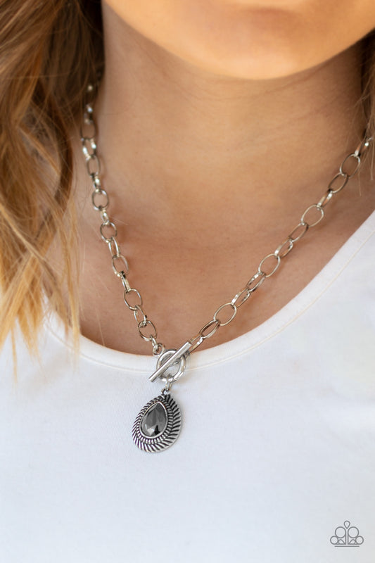 Sheen Queen Silver
Necklace