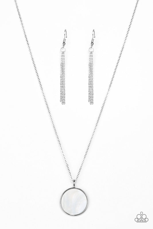 Shimmering Seashores White Necklace Paparazzi 