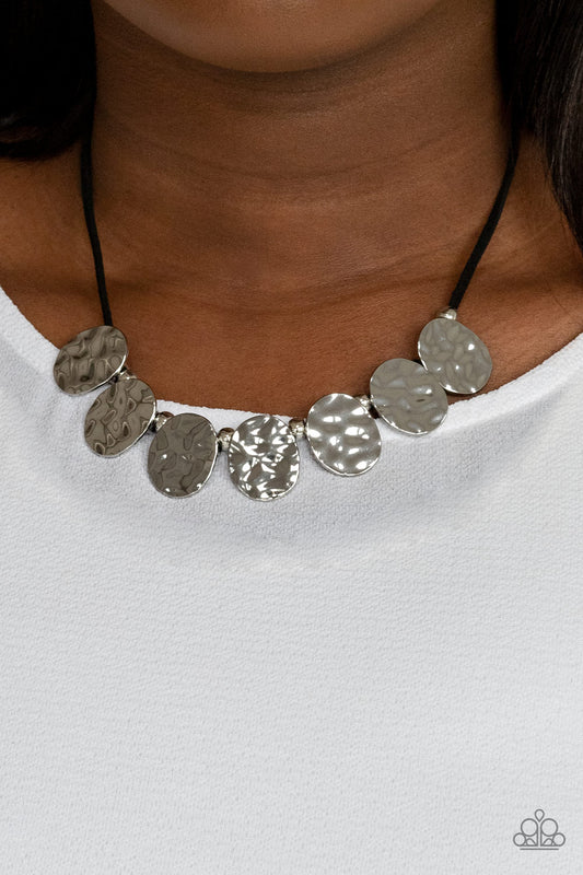 Turn Me Loose Black
Necklace - Daria's Blings N Things
