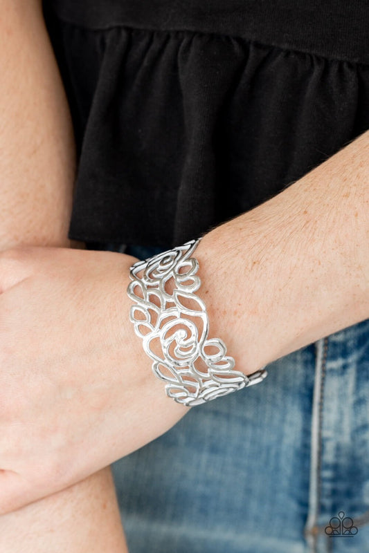 Victorian Gardens White Bracelet Paparazzi