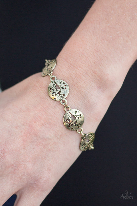 NEST In Peace Brass

Bracelet - Daria's Blings N Things